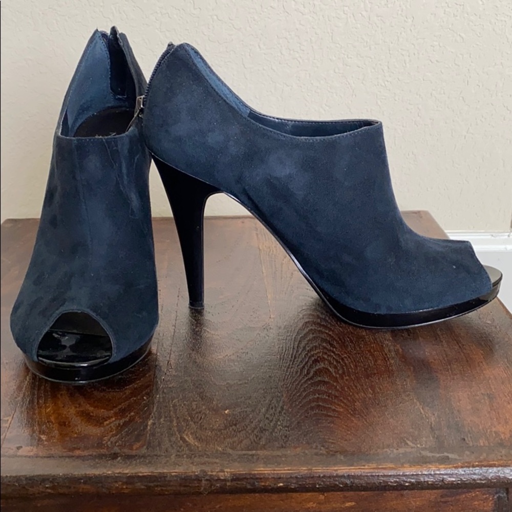 Nine West peep toe suede booties